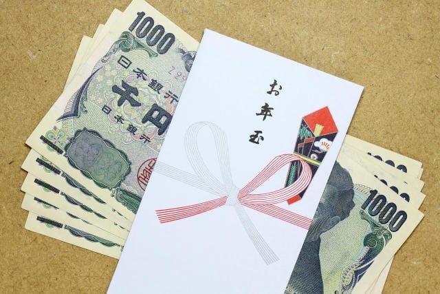 お年玉で割り切れる数字は避けるべき？忌み数の回避と金額調整のコツ