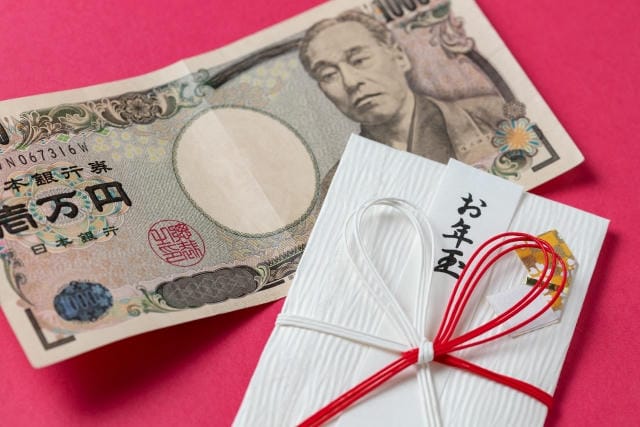 お年玉はピン札じゃないとダメ？マナーの許容範囲と新札の準備方法