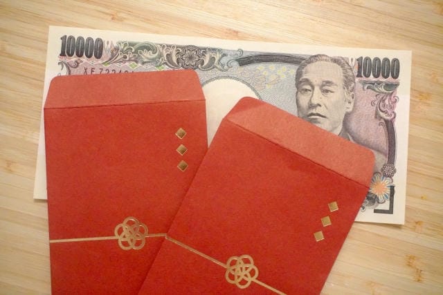 お年玉は新札じゃなくてもいいの？マナーの考え方とお札の整え方