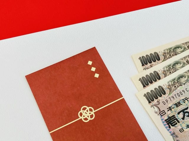 お年玉で3万円を贈るのは妥当？年齢や親戚間の関係での金額調整